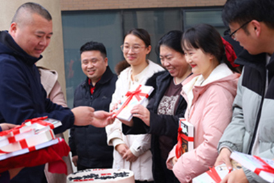 �쵼Ϊ��Ұ䷢���������鼮 