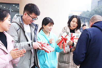 �쵼Ϊ��Ұ䷢���������鼮 